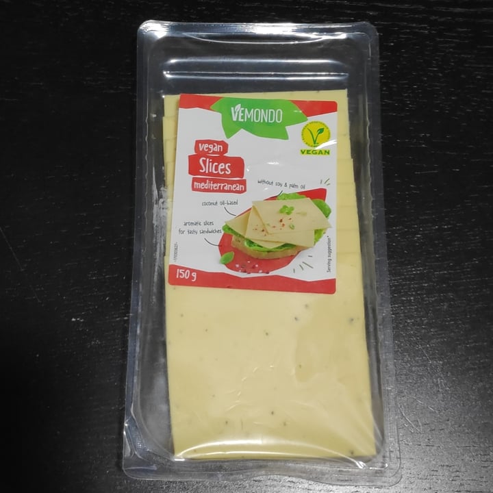 photo of Vemondo Queso Vegano shared by @heidihysteria on  22 Feb 2022 - review