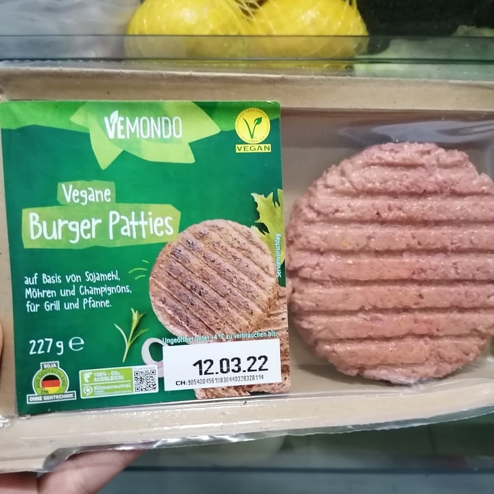 photo of Vemondo Burger a base di soia shared by @cookina on  12 Mar 2022 - review