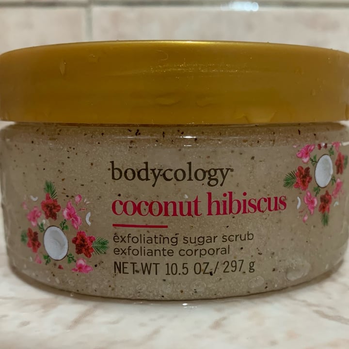 photo of Bodycology Coconut Hibiscus Exfoliante Corporal shared by @noisprere on  24 Oct 2021 - review