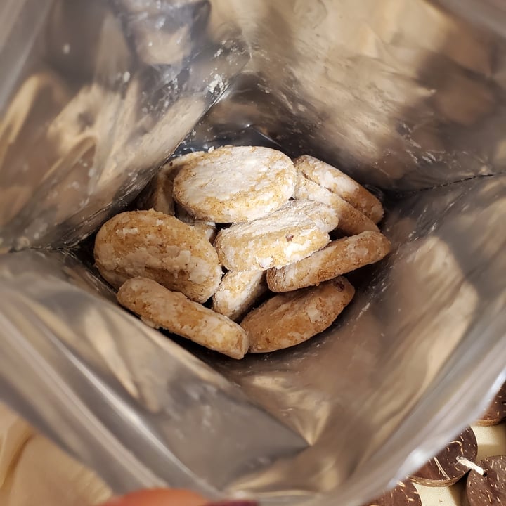 photo of Siete Family Foods Mexican Wedding Cookies shared by @iamchristinevilla on  01 May 2021 - review