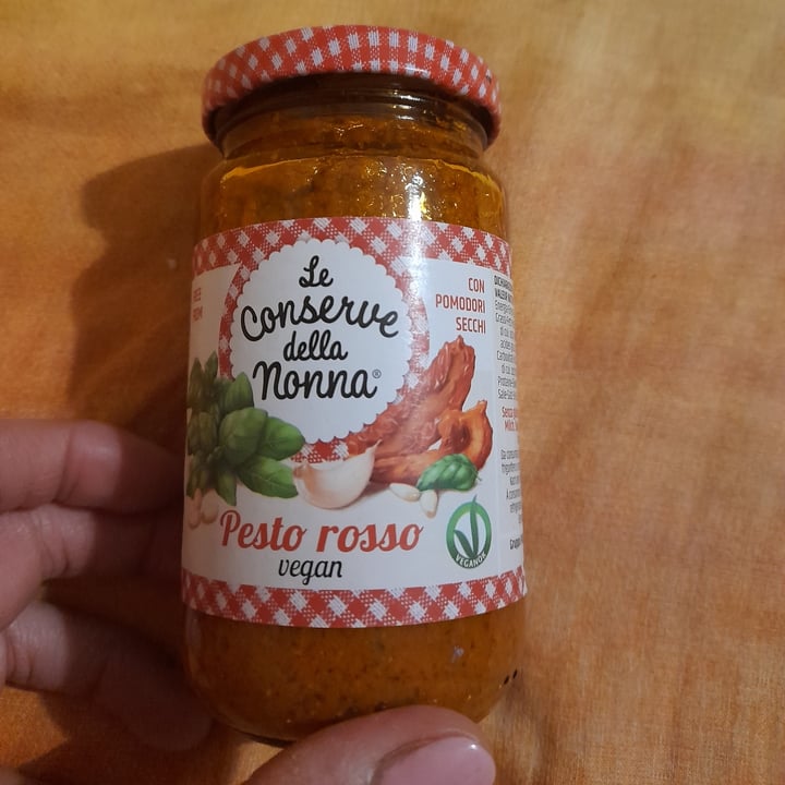 photo of  Esselunga Sugo al pomodoro con basilico shared by @berrino33 on  19 Dec 2021 - review