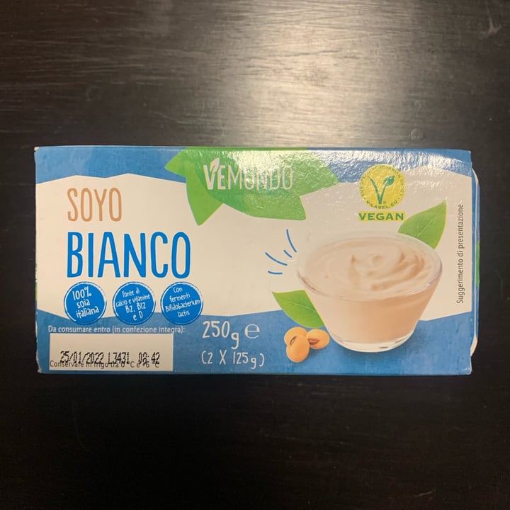 photo of Vemondo Soya bianco yogurt shared by @maelstrom on  05 Jan 2022 - review