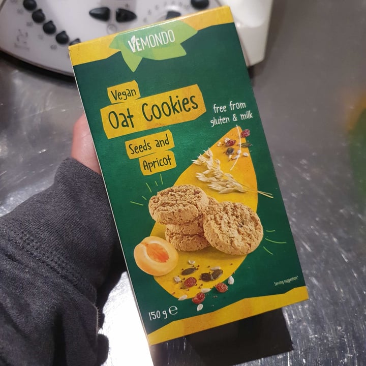 photo of Vemondo Vegan Oat Cookies Seeds and Apricot shared by @elenabono on  12 Jan 2022 - review