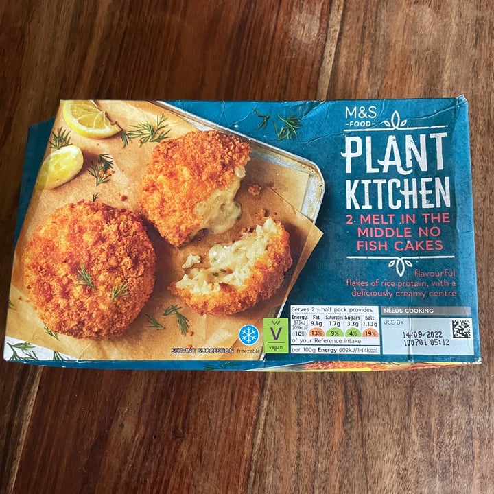 photo of Plant Kitchen (M&S) 2 Melt in the Middle No Fish Cakes shared by @earthsoul on  20 Sep 2022 - review