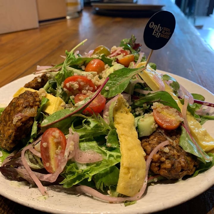 photo of ERWIN'S Gastrobar chicken Kofta Salad shared by @kelvin on  02 Oct 2022 - review