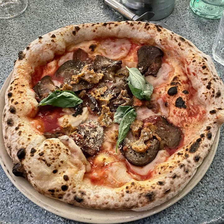 photo of Purezza - Vegan Pizza Camden The One And Only, Parmigiana Party shared by @appleappleamanda on  25 Jan 2022 - review
