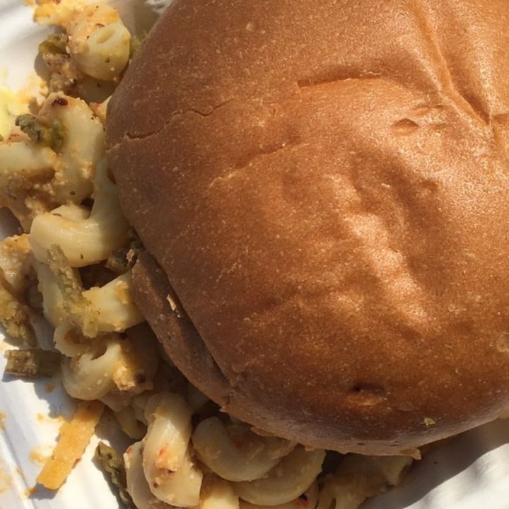 photo of Guerrilla Burger The Mac shared by @spade-explores on  24 Apr 2022 - review