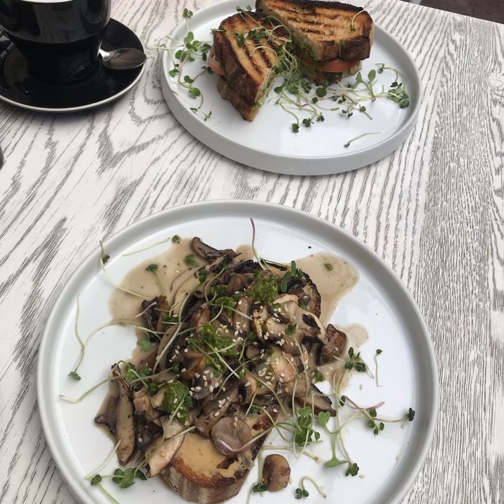 photo of Wildsprout Creamy Mushroom Toast shared by @jessamygraham on  21 Apr 2021 - review