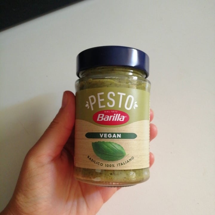photo of Barilla Pesto Basilico Vegan shared by @cristinavegbaruffa on  11 Jul 2022 - review