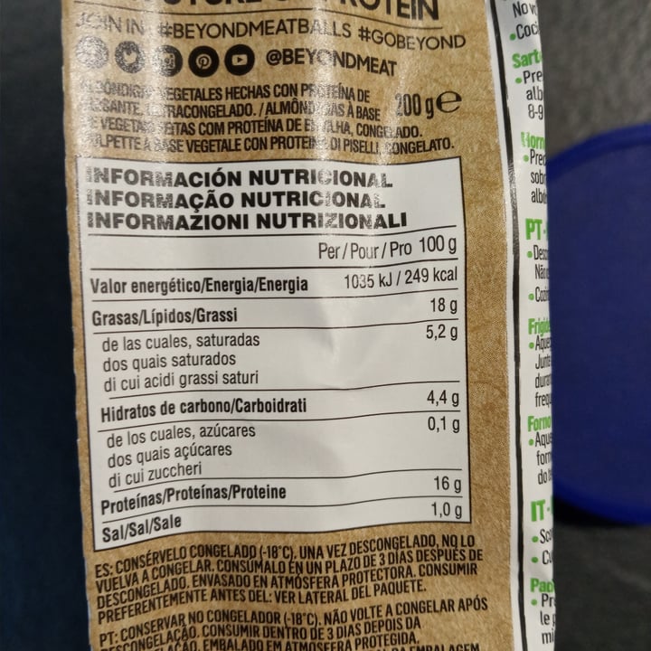 photo of Beyond Meat Beyond Meatballs shared by @ante on  18 Jan 2022 - review