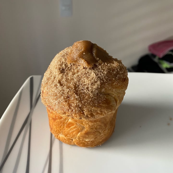 photo of Craft Vegan Bakery Cruffin De Dulce De Almendras shared by @karenmayra on  03 Oct 2021 - review