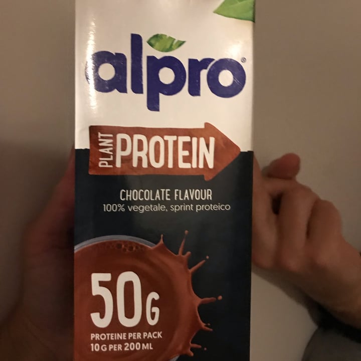 photo of Alpro Bevanda al cioccolato proteico shared by @silviaveg9 on  12 Sep 2022 - review