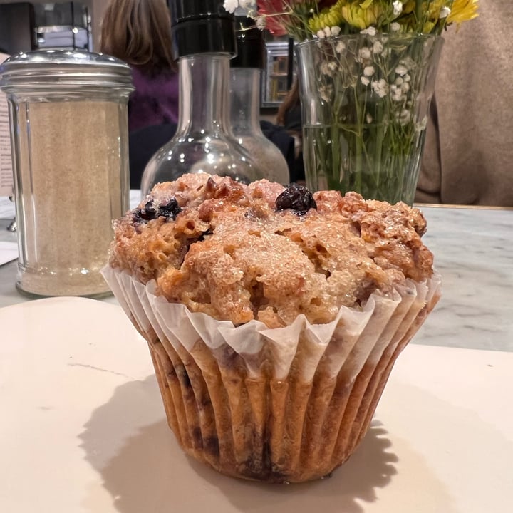photo of Le Pain Quotidien Blueberry Muffin shared by @vittoriatomassini on  28 Nov 2021 - review