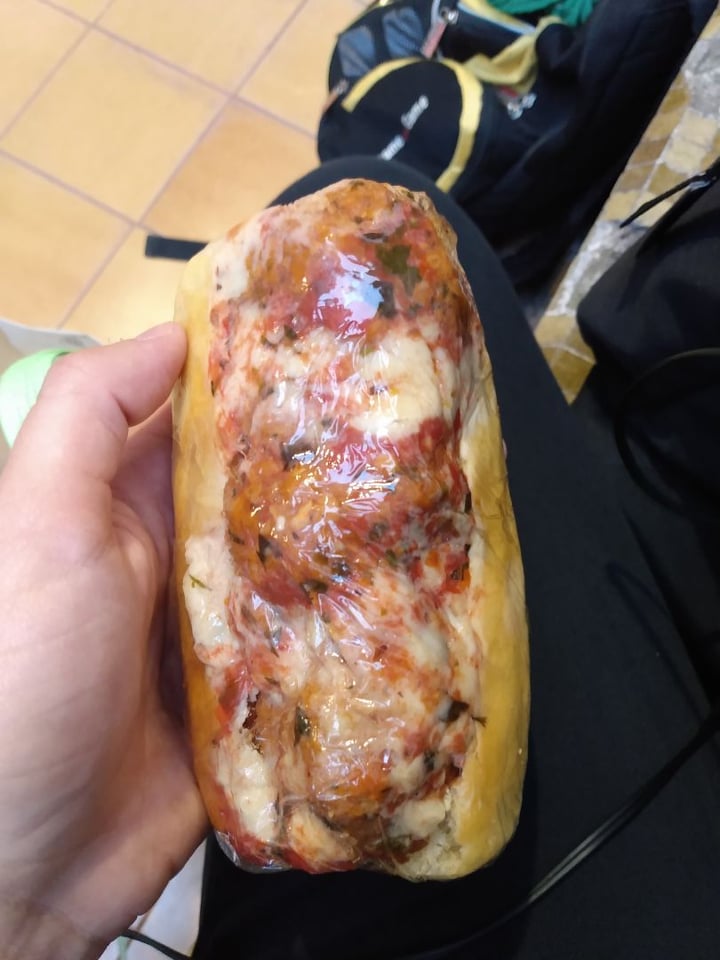 review photo of Veganuel Sanguche De Albóndigas shared by @avocadoxtoast on 16 Jan 2020 - review