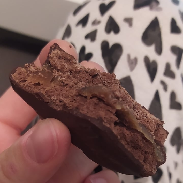 review photo of Cometa Alfajor Con Dulce De Leche De Almendras shared by @viqui17 on 01 Dec 2021 - review