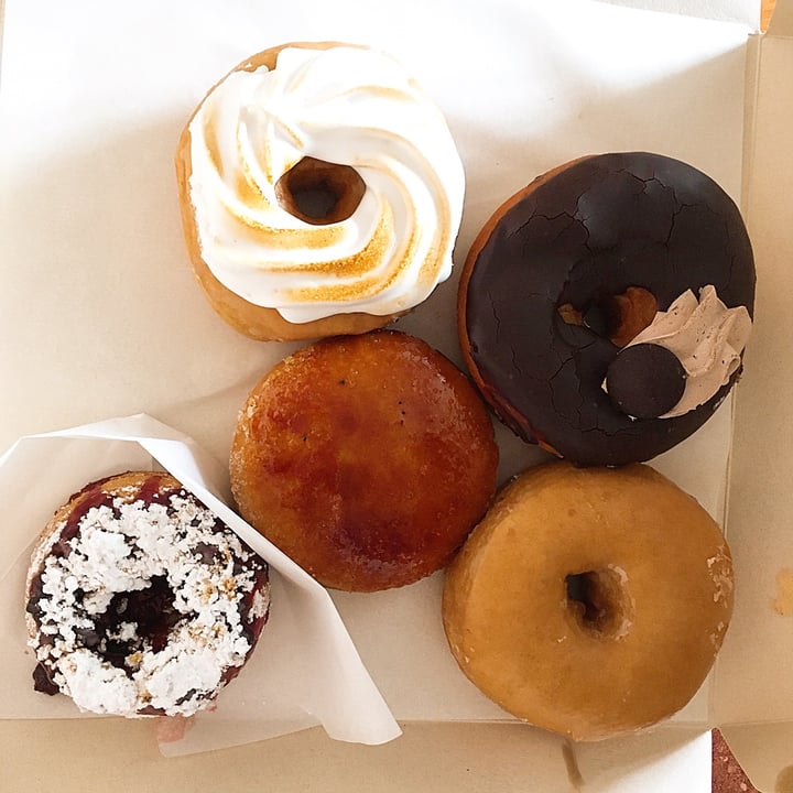 photo of Donut Corp. Donas veganas shared by @trinidadgs on  30 Aug 2020 - review