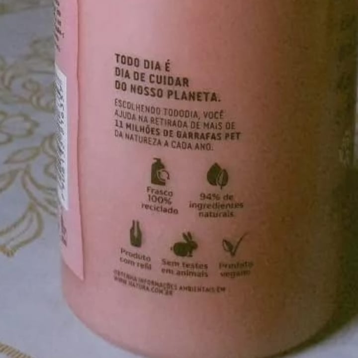 photo of Natura Crema hidratante corporal Tododia shared by @mariiigmes on  27 Feb 2022 - review