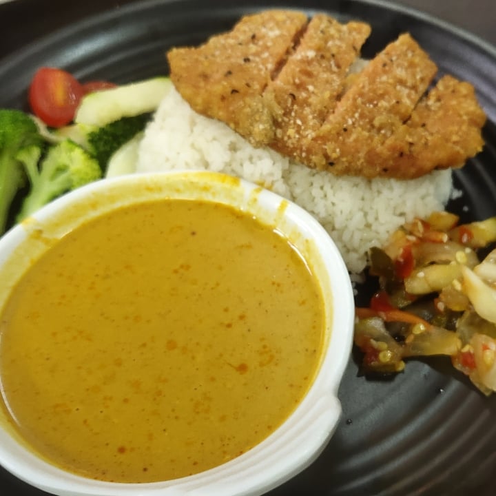 photo of Rice House Vegetarian Hainanese Curry Pork Chop Rice shared by @amazinganne on  28 Jul 2020 - review