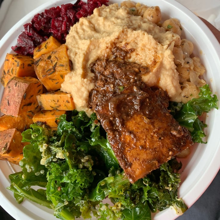 photo of The Vegetable Hunter- Vegan/ Vegetarian Cafe & Boutique Brewery Super Food Protein Bowl shared by @beckyhealthcoach on  29 May 2022 - review