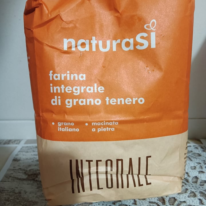 photo of Natura Sì farina integrale di grano tenero shared by @danielecicala97 on  22 Nov 2022 - review