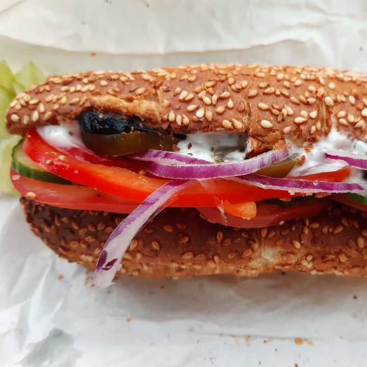 review photo of Subway Meatless Chicken teryaki Sub shared by @veganistar on 23 May 2021 - review