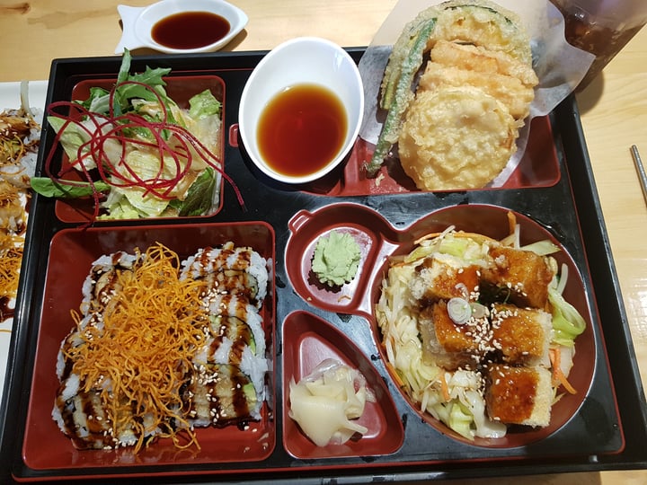 photo of Sushi Wara Vege Lunch Box shared by @rosie on  11 May 2018 - review