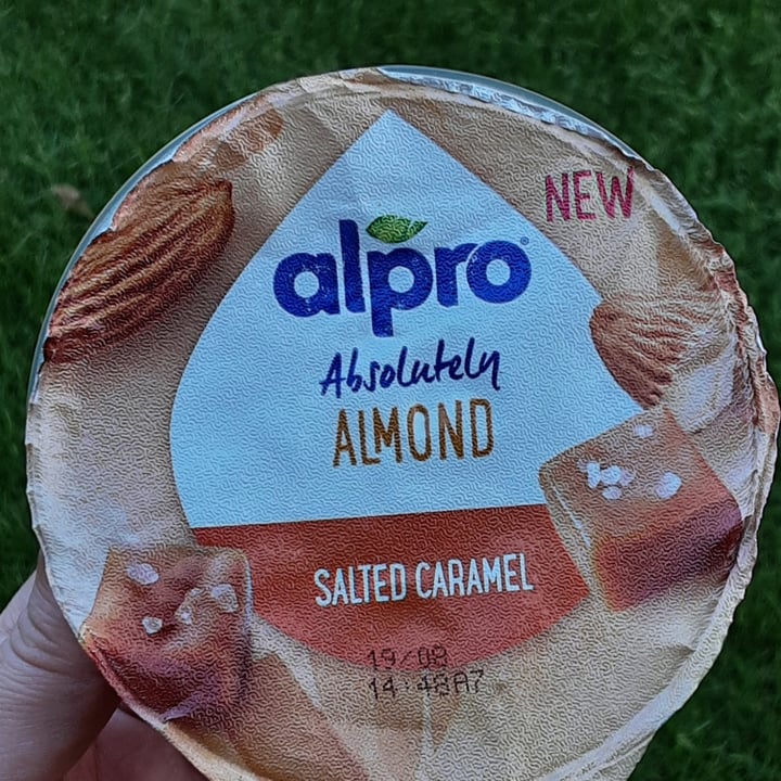 review photo of Alpro absolutely almond salted caramel shared by @estbbn on 28 Jul 2022 - review
