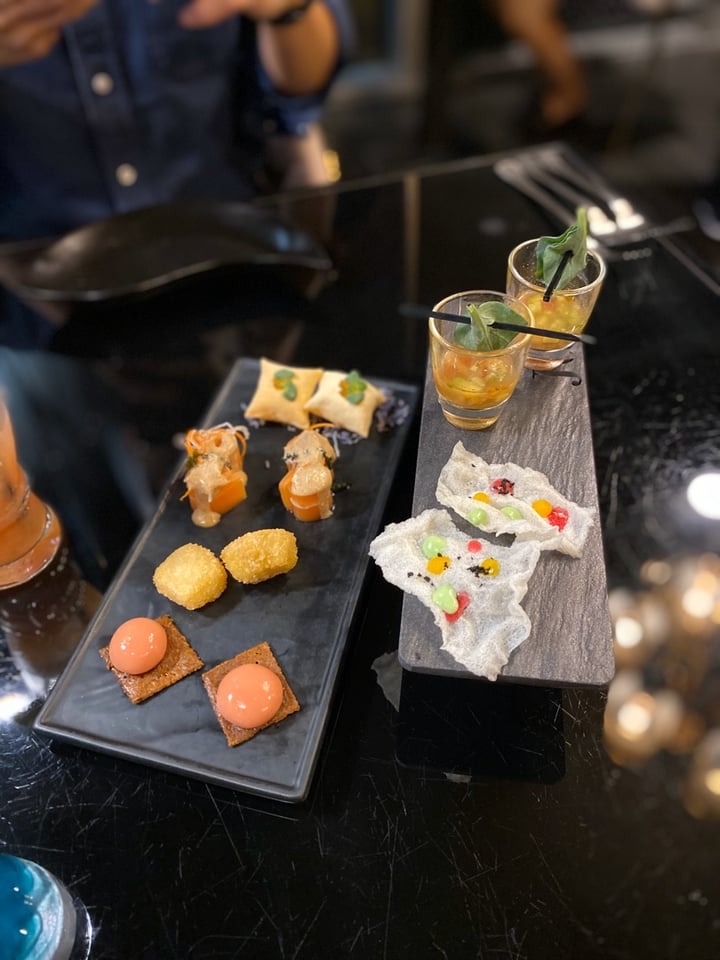 review photo of Joie Oyster leaf tasting dish shared by @gardengoddess on 17 Feb 2020 - review
