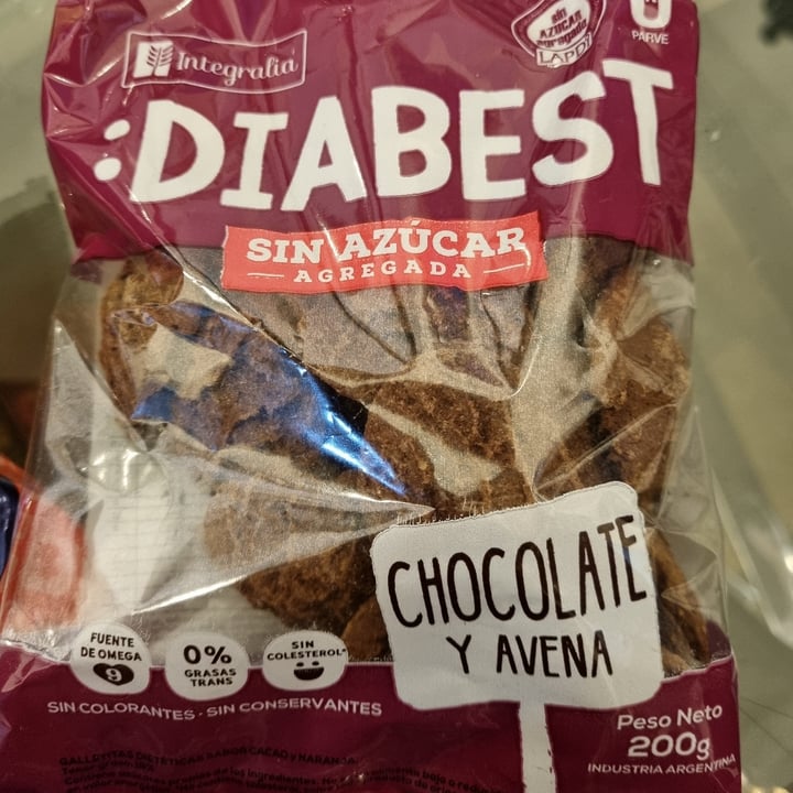 photo of Integralia galletas de avena y chocolate shared by @lujantor on  09 Jun 2022 - review
