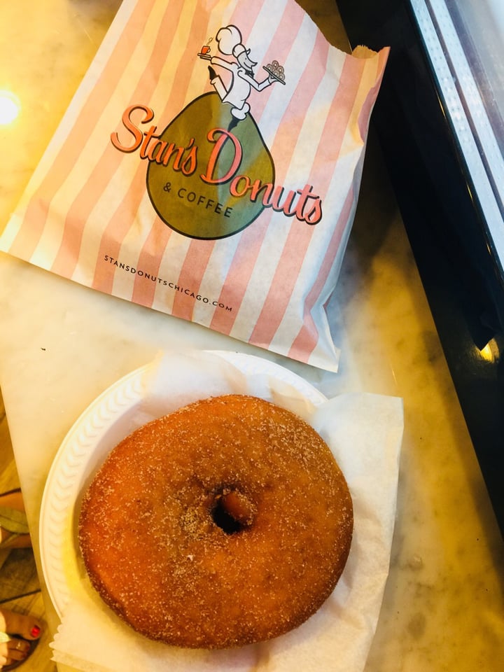 photo of Stan's Donuts Cinnamon Sugar Vegan Donut shared by @lonica on  20 Jul 2018 - review