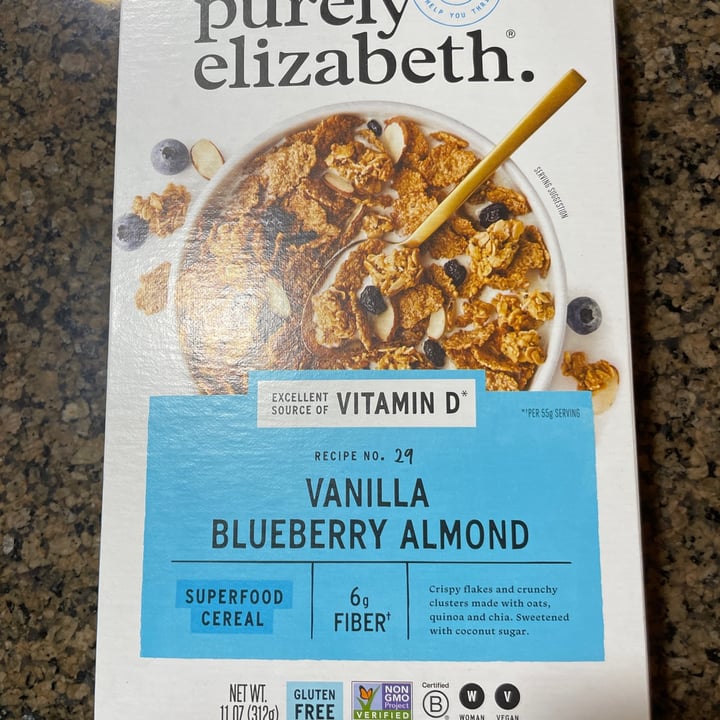 photo of Purely Elizabeth vanilla blueberry almond superfood cereal shared by @karenasp on  27 Aug 2022 - review