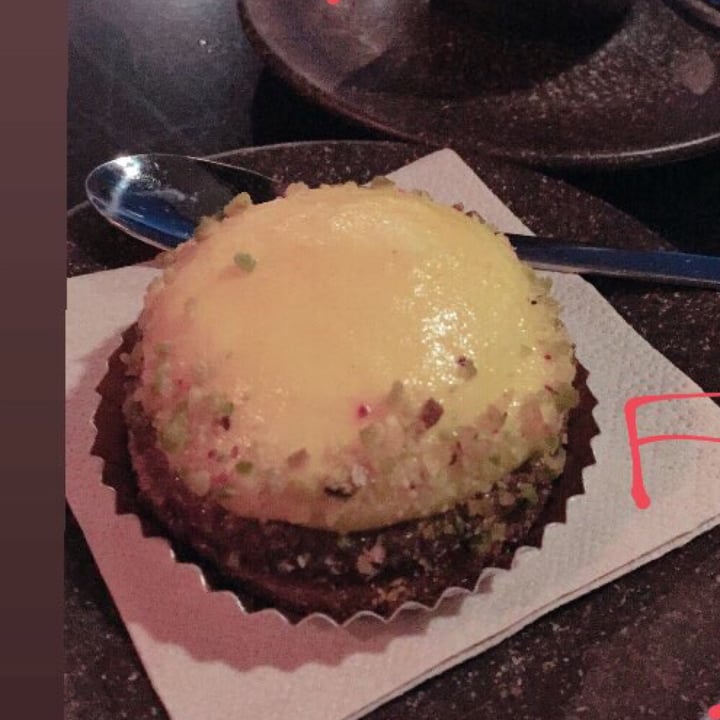 review photo of Vazva Café Tarta De Limón shared by @annangl on 28 Dec 2020 - review