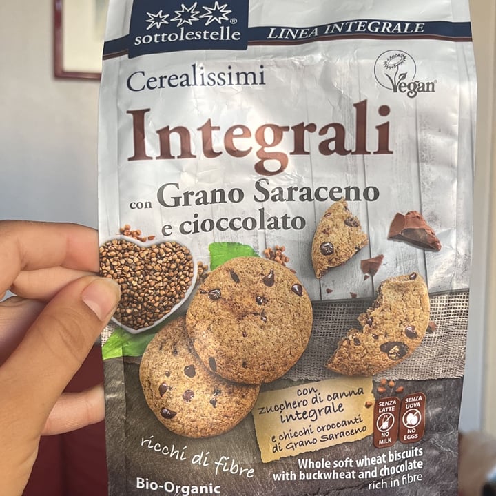 review photo of Sottolestelle Biscotti Integrali Con Grano Saraceno E Gocce Di Cioccolato shared by @elisalu on 21 Aug 2022 - review