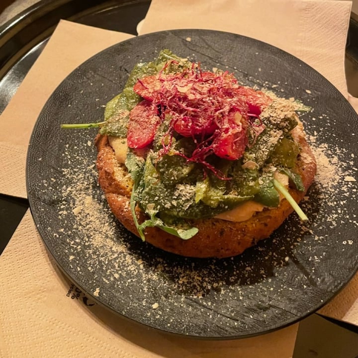 photo of HUG bruschettone di pan bauletto integrale shared by @giuliabano on  29 Sep 2022 - review