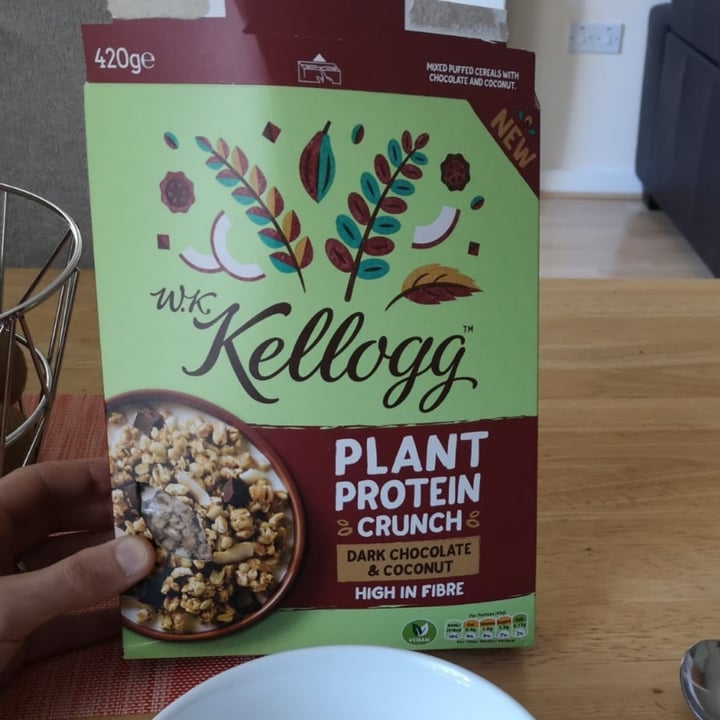 photo of Kellogg Plant Protein Crunch Dark Chocolate and Coconut shared by @mariadesantis on  10 Apr 2021 - review
