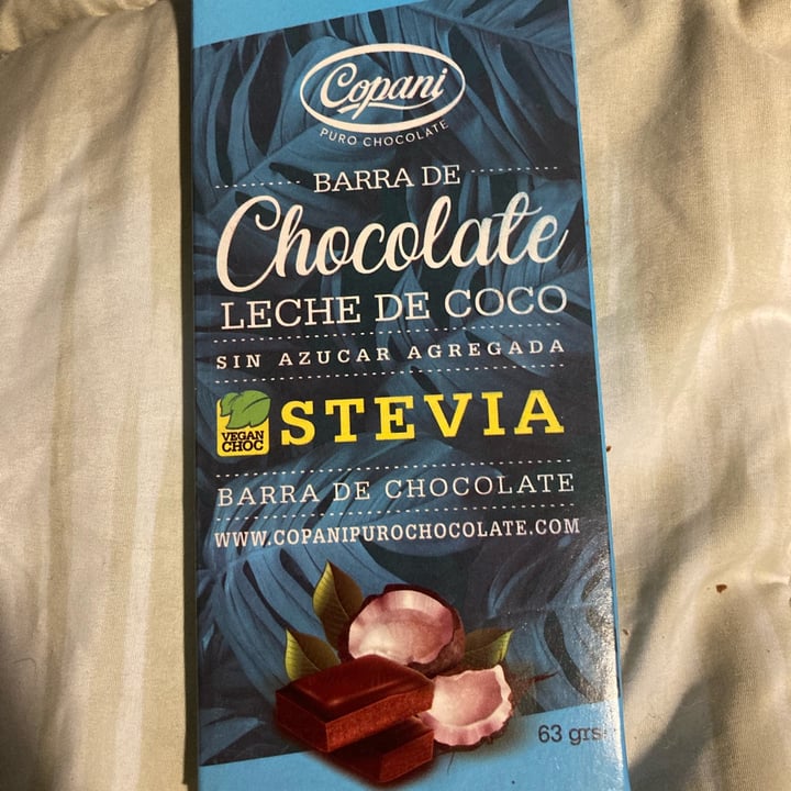 photo of Copani Barra de chocolate con leche de coco endulzado con stevia shared by @camisuarezc on  02 Jul 2022 - review