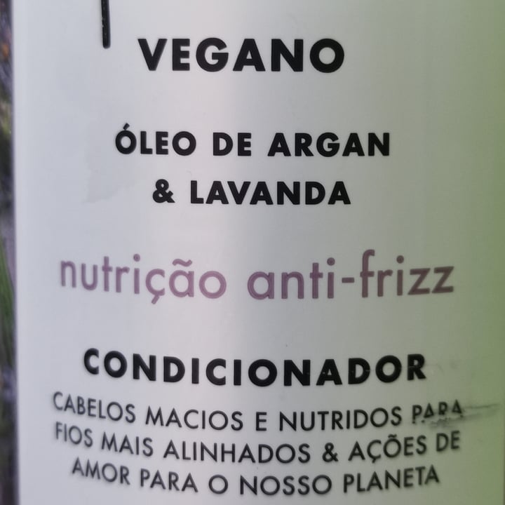 photo of Love Beauty and Planet Condicionador óleo de argan & lavanda shared by @andreamenasc on  05 May 2022 - review