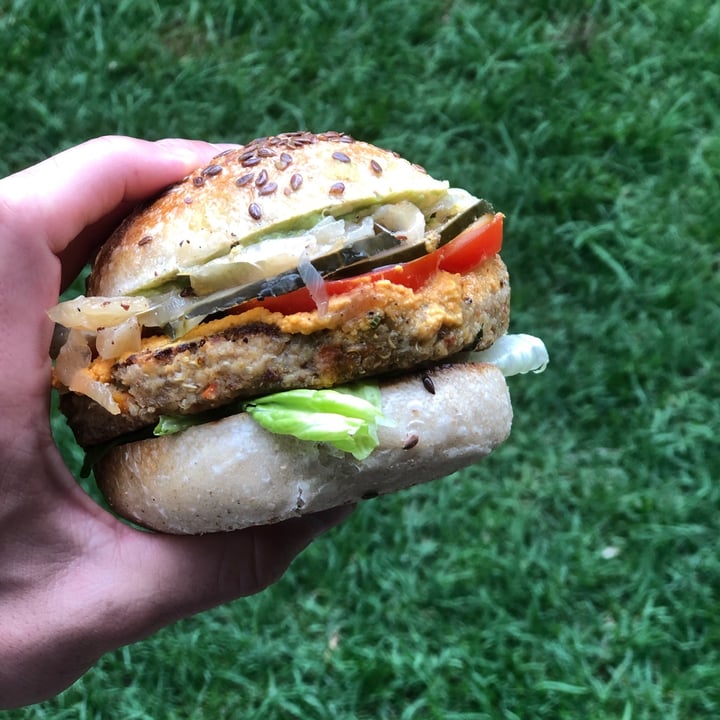review photo of Mora Mora Mora Burger shared by @danielnw3 on 07 Aug 2020 - review