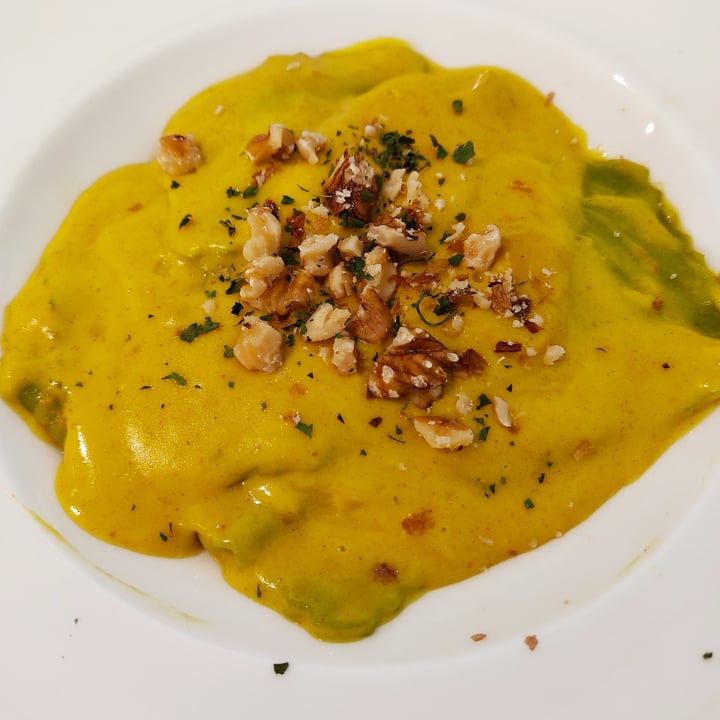 photo of Restaurante Alive Raviolis con salsa de queso shared by @paquitorres on  02 Apr 2021 - review