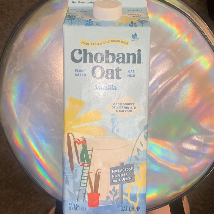 review photo of Chobani Oat Milk - Vanilla shared by @prettybbzia on 05 Sep 2022 - review