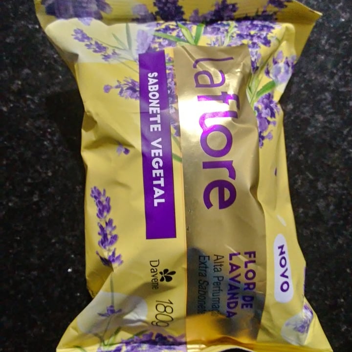 photo of Davene La flore sabonete vegetal flor de erva doce shared by @rosyypm on  02 Oct 2021 - review