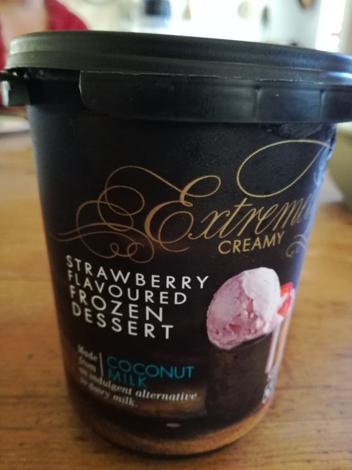 photo of Woolworths Food Strawberry Flavoured Frozen Dessert shared by @michellejanelegg on  30 Oct 2019 - review