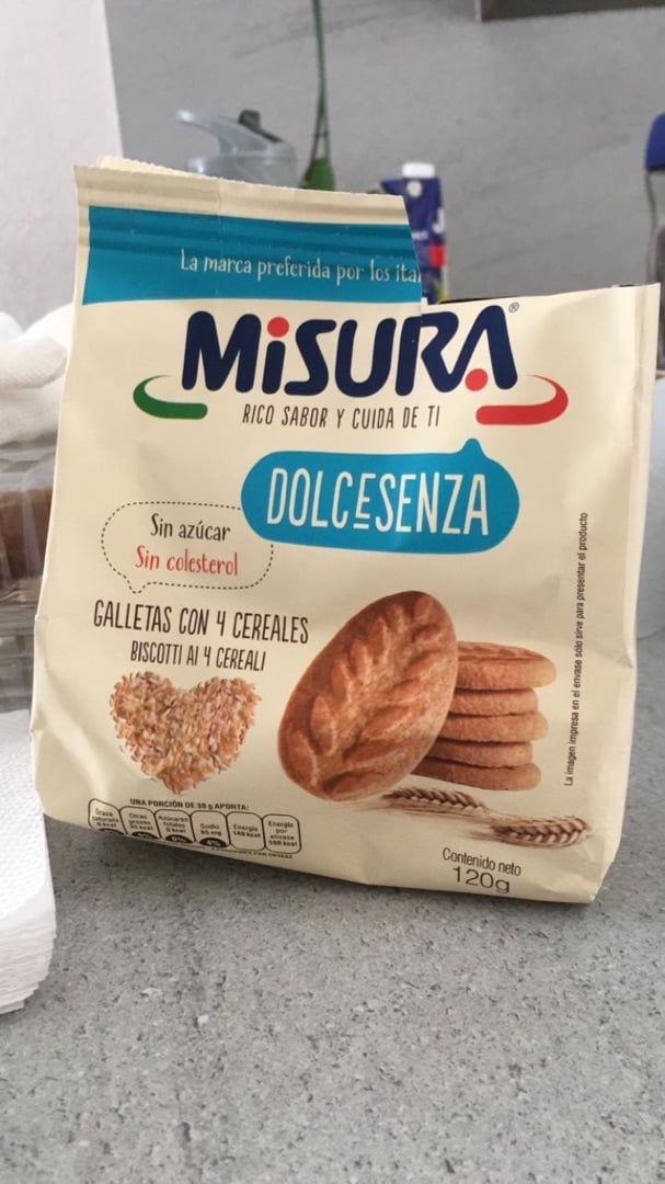 photo of Misura Galletas con Cuatro Cereales - Dolcesenza shared by @ximenamachete on  22 Jan 2020 - review