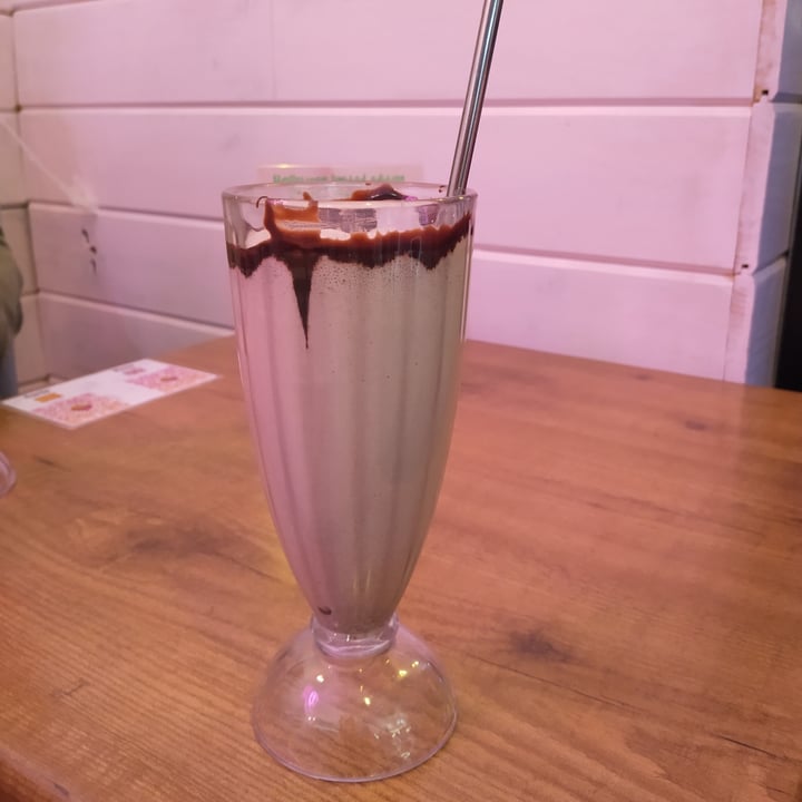 photo of Freedom Cakes Oreo Milkshake shared by @ladycrispy on  26 Oct 2020 - review