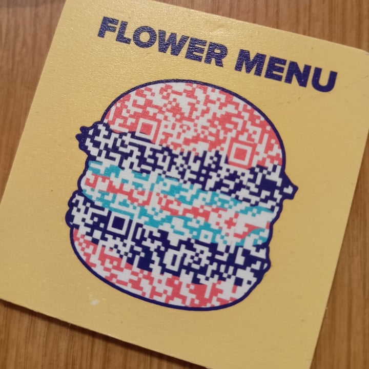 photo of Flower Burger funky cecio shared by @marinasacco on  03 Oct 2022 - review