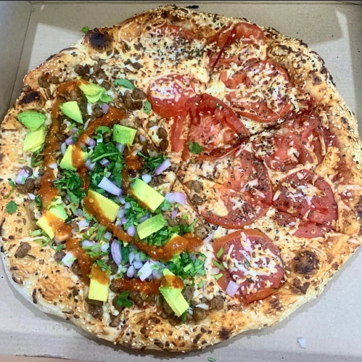 photo of Rincón veggie Pizza shared by @makigzlzs on  19 Jul 2021 - review