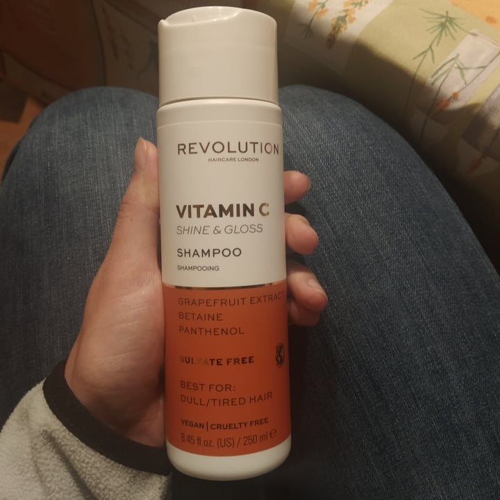 Revolution Beauty Vitamin C Shampoo Review | abillion