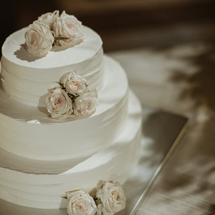 photo of Radagast Vegan Bakery wedding cake shared by @ombi on  30 Sep 2022 - review