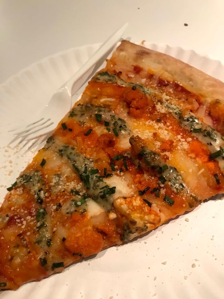 photo of Screamer's Pizzeria Buffalo Cauliflower Slice shared by @samcclain on  22 Apr 2020 - review