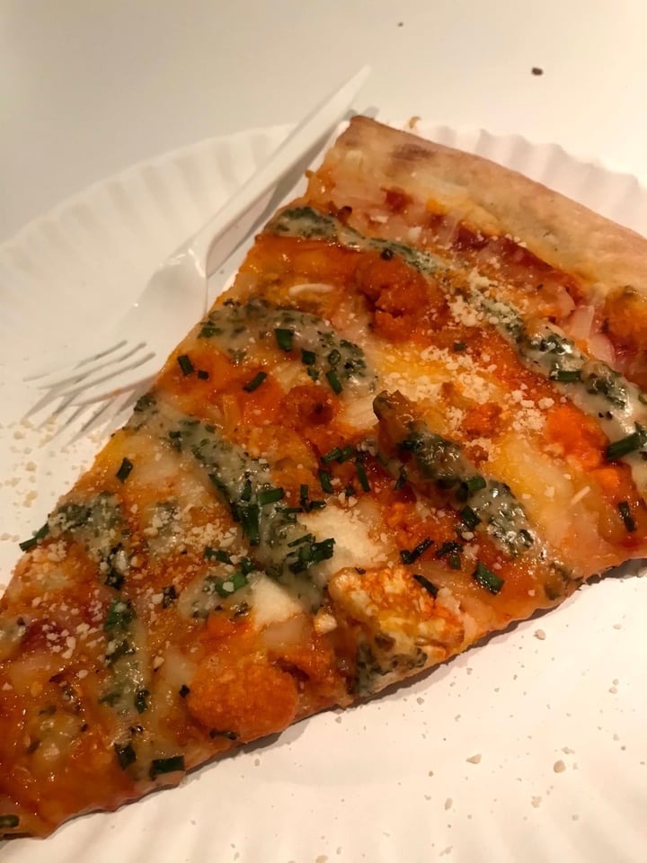 review photo of Screamer's Pizzeria Buffalo Cauliflower Slice shared by @samcclain on 22 Apr 2020 - review